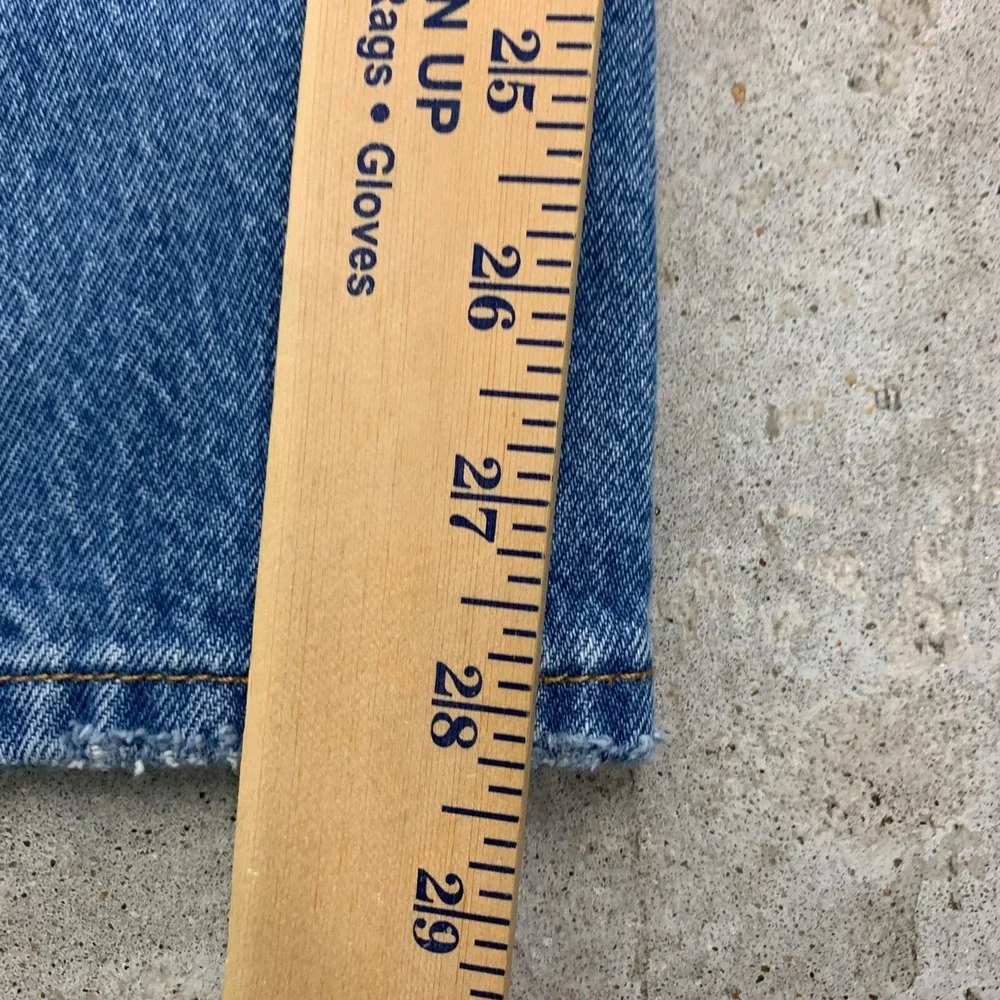 Levis Jeans 28x28 Blue Pants 501 Button Fly Straight Distressed Denim Tag 28x30‎